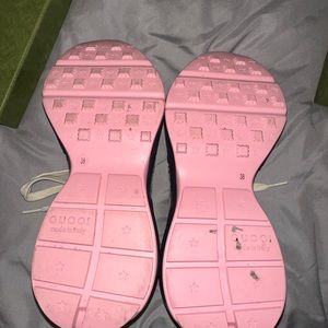 Women’s Gucci Sneakers , Worn twice . Great condition paid $890 for them .